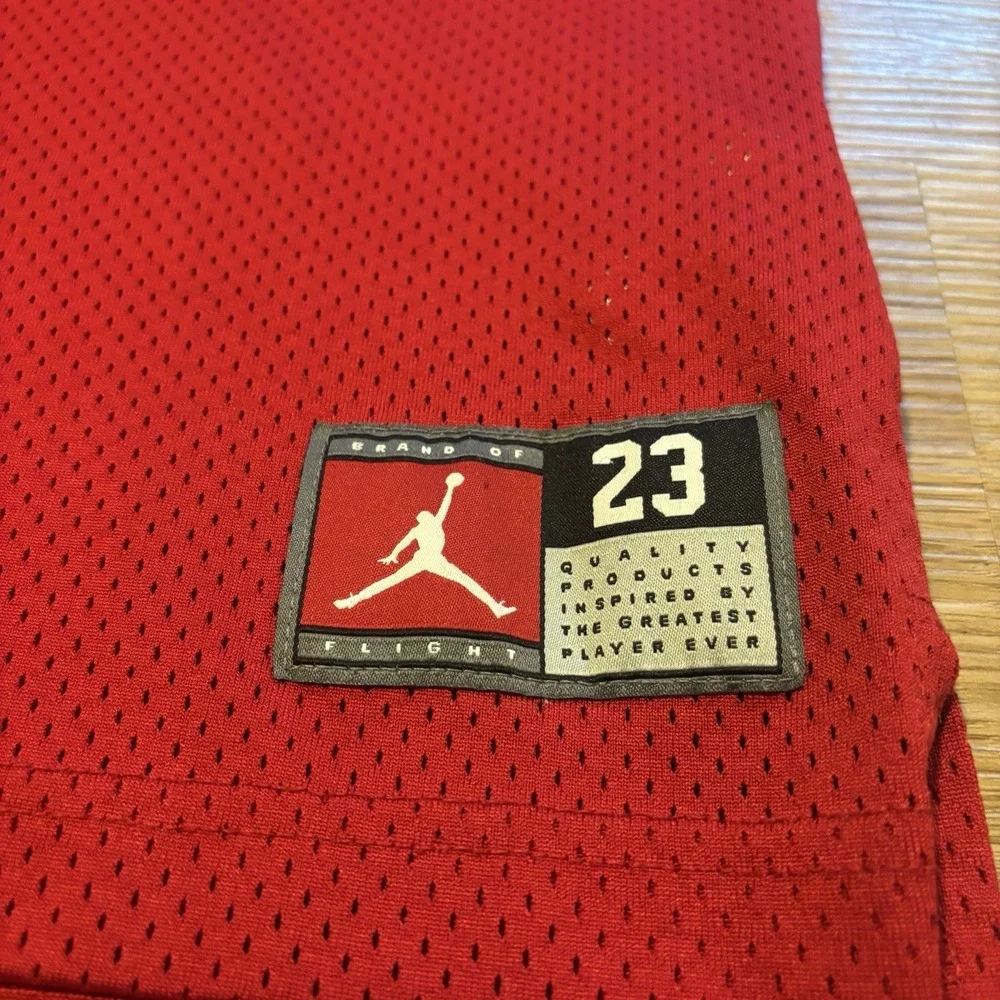 Nike Air Jordan Jersey Youth Boys Large 12-13 Red Black Chicago Bulls Jordan #23